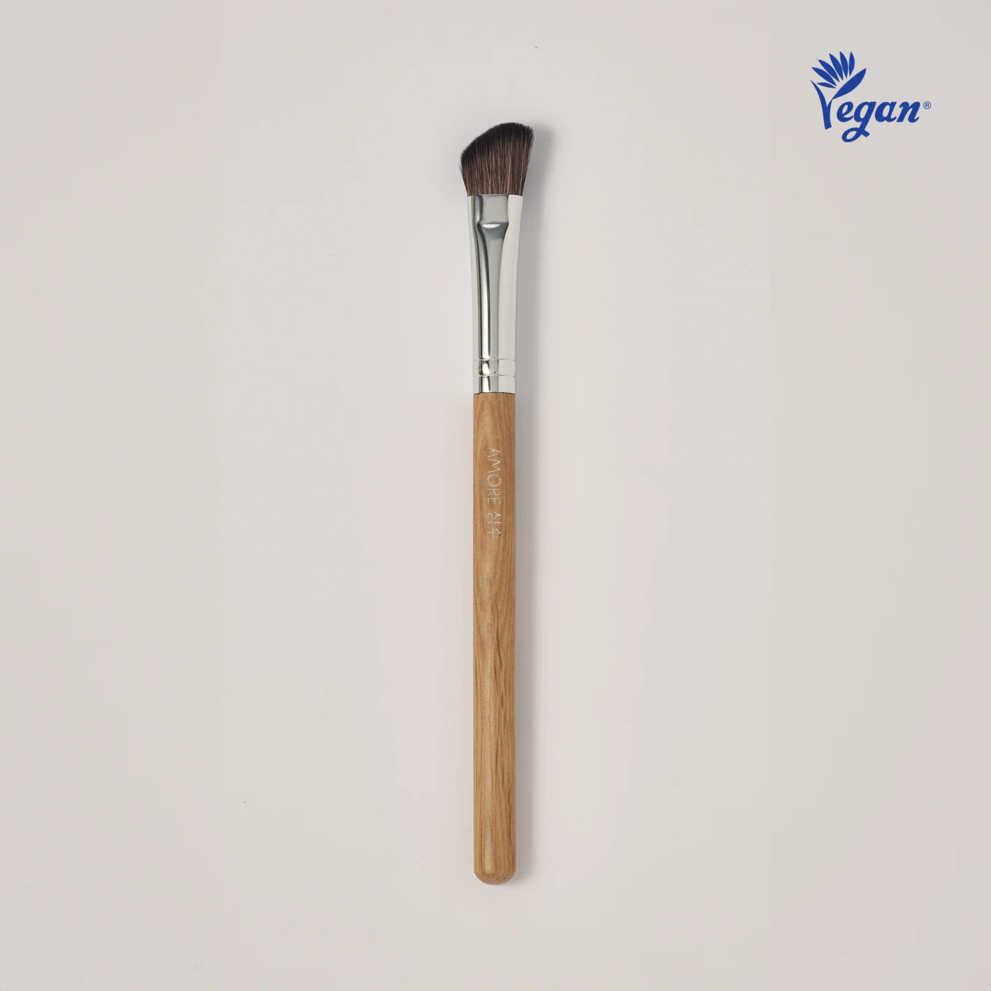 AMORE SEONGSU Brush 06 Eye Shadow Angle Brush product image