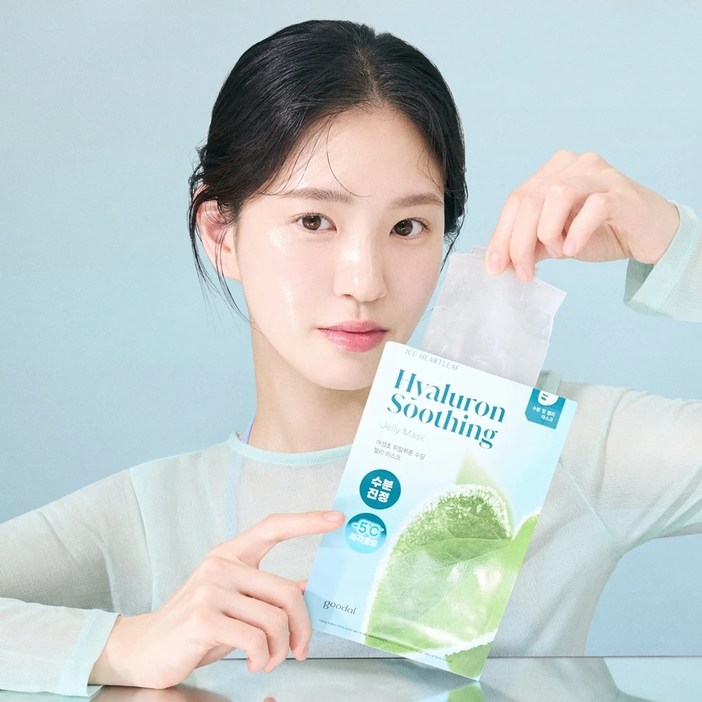 Goodal Heartleaf Hyaluron Soothing Jelly Sheet Mask