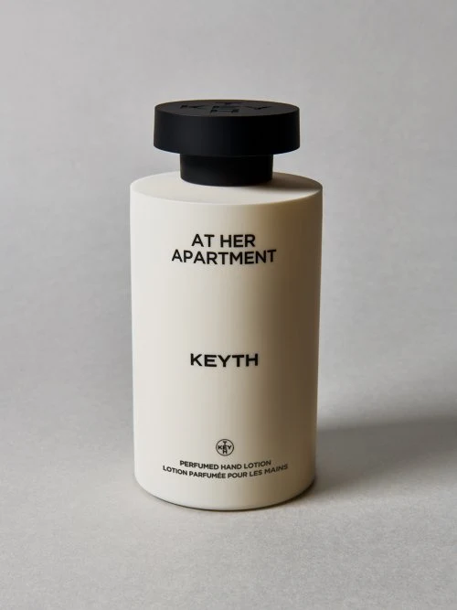 Kiss Perfumed Hand Lotion At Her Apartment product image