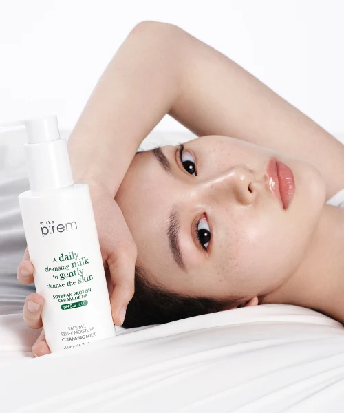 MAKE P:REM Safe Me Relief Moisture Cleansing Milk
