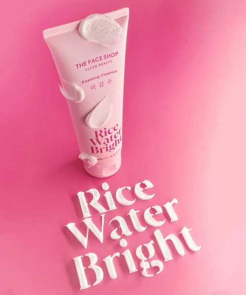 THE FACE SHOP Rice Water Bright Cleansing Foam